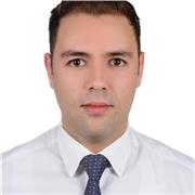 Au cours des deux dernières années, j'ai eu l'opportunité d'enseigner l'anglais à une variété d'étudiants, de tous âges et de niveaux de compétence différents. J'ai travaillé avec des enfants, des adolescents, des adultes, et même des professionnels. Mon